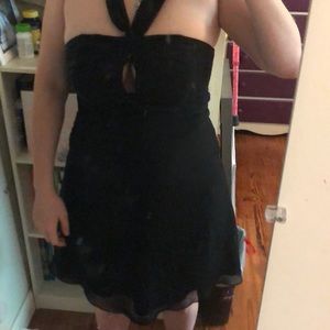 Beautiful black formal knee-length dress w cutout